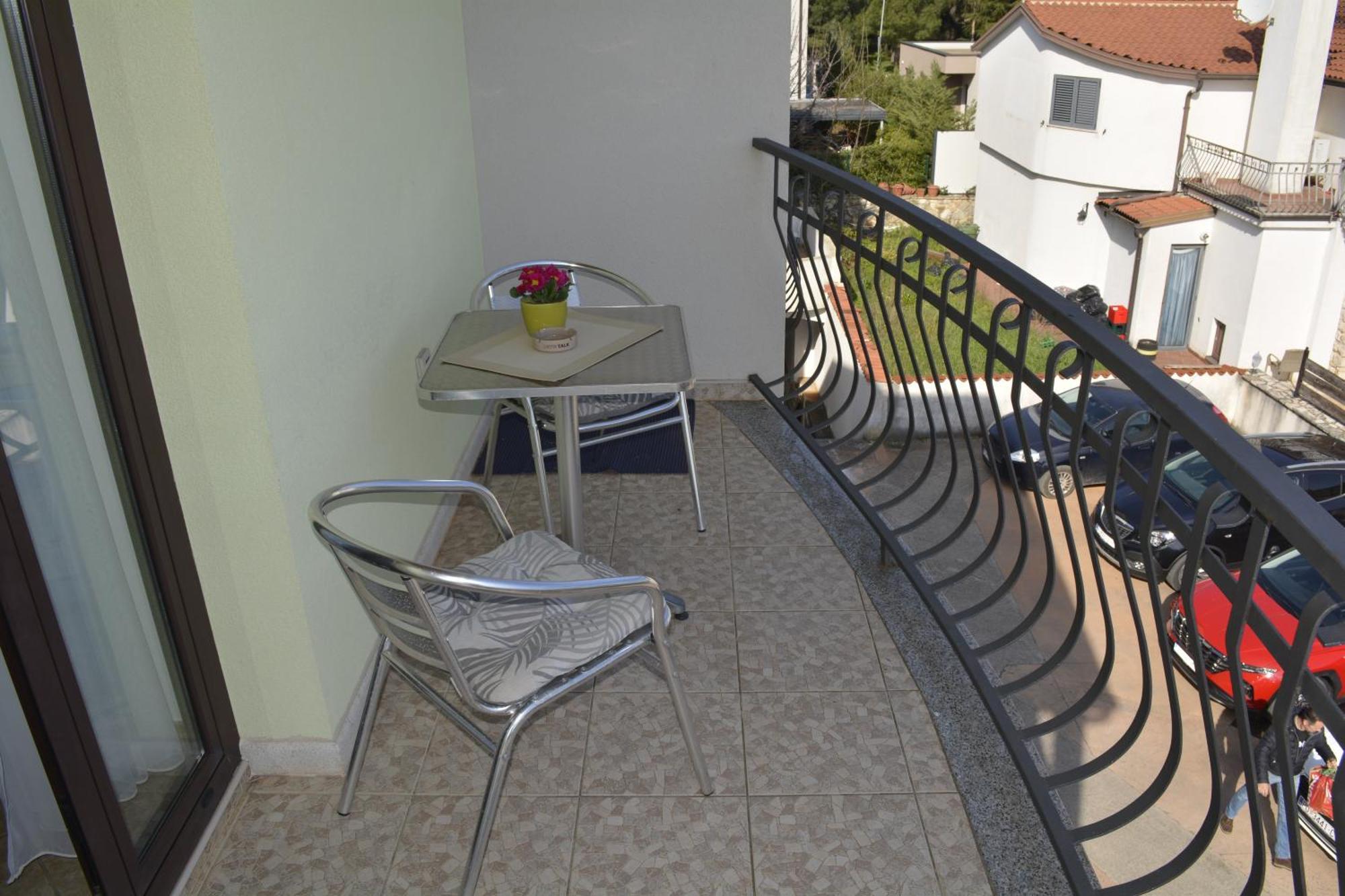 Apartma Mara